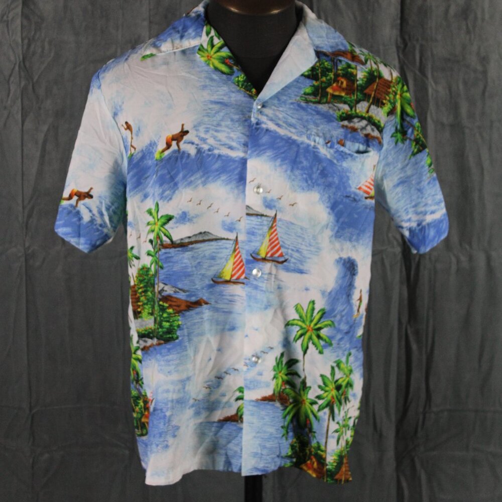 Vintage Hawiian Shirt - Surfer Island Graphic by Kai Nani - Men's Large